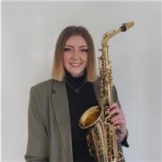 Clases de; piano/ guitarra/ ukelele/ saxofón/ lenguaje m./análisis /armonía/etc. A domicilio/ online/ presencial. Todas las edades
